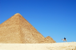 Pyramid vs Man
