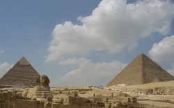 Khafre (left) & Khufu (right)