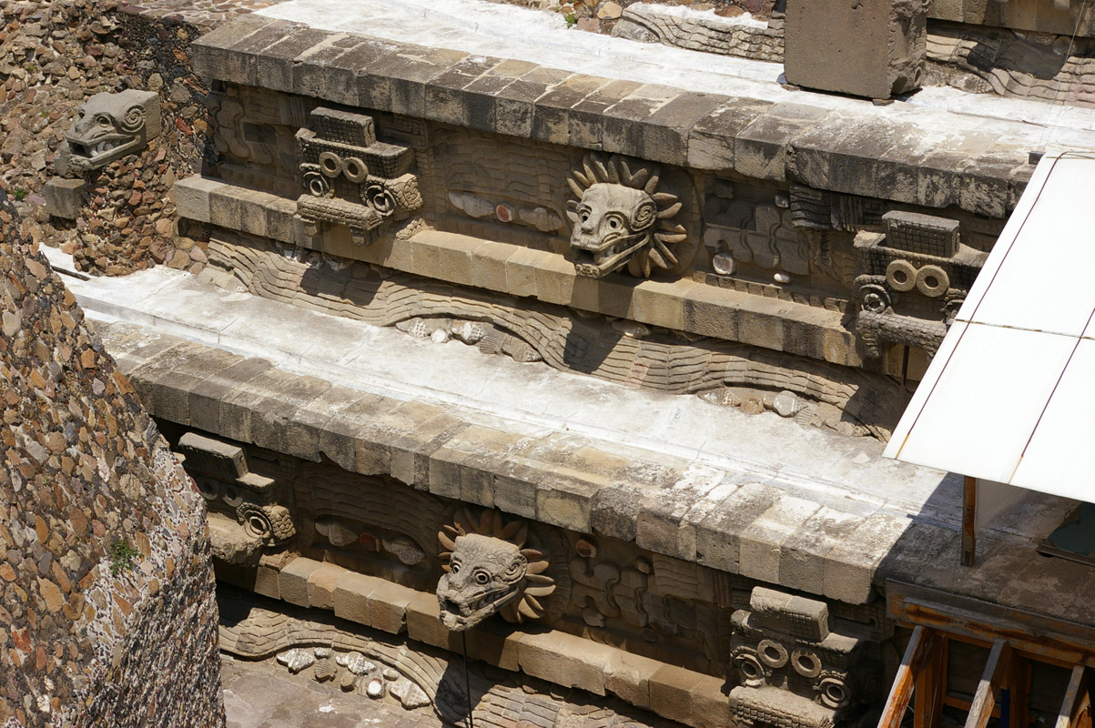 http://famouswonders.com/wp-content/gallery/teotihuacan/teotihuacan-temple-of-the-feathered-serpent.jpg